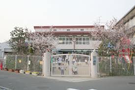 ハイライズ仙水 幼稚園：よろこびの園　68m