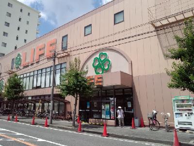 ネスト百舌鳥八幡 スーパー：ﾗｲﾌ 百舌鳥店　902m